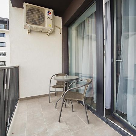 Trio Pink Apartment Oradea Exterior photo