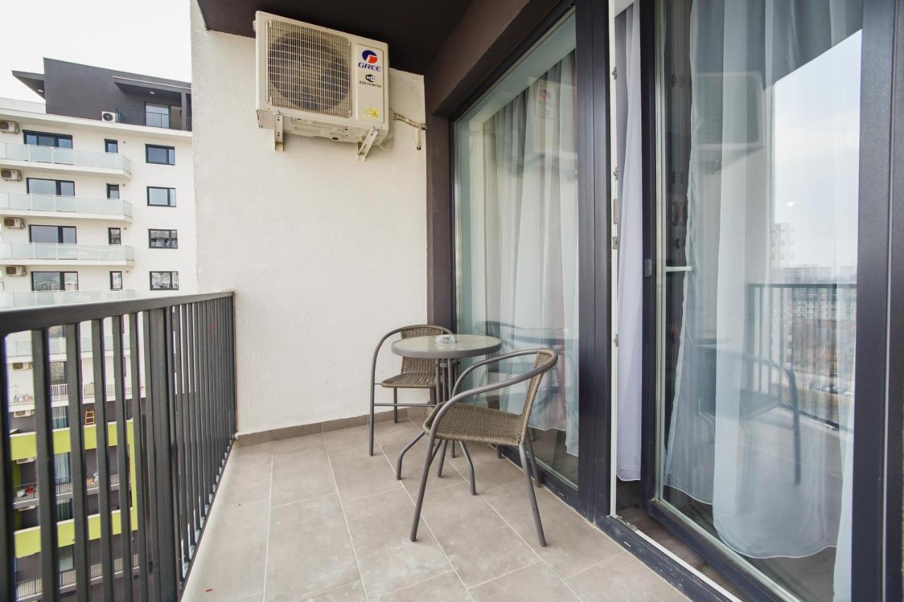 Trio Pink Apartment Oradea Exterior photo